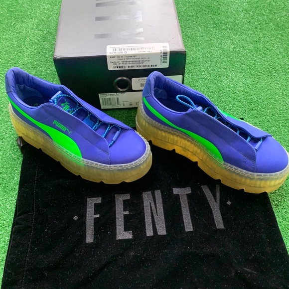 puma sneakers clear bottom